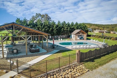 Located in White Plains Subdivision on the golf course, this 3BR on White Plains Golf Course in Tennessee - for sale on GolfHomes.com, golf home, golf lot