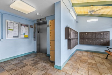 Urban edge-style penthouse living with a metro-chic feel. This on Ala Wai Golf Course in Hawaii - for sale on GolfHomes.com, golf home, golf lot