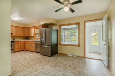Ideal ranch home in East Madison's Linda Vista neighborhood on Monona Golf Course in Wisconsin - for sale on GolfHomes.com, golf home, golf lot