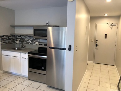 Conveniently located studio in the heart of Waikiki, just a on Ala Wai Golf Course in Hawaii - for sale on GolfHomes.com, golf home, golf lot