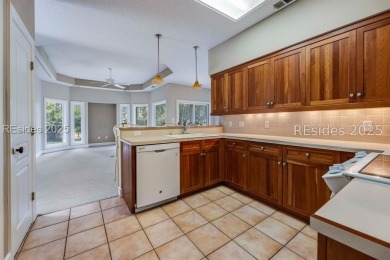 This three bedroom, 2 bathroom home sits on a quiet cul-de-sac on Moss Creek Golf Club in South Carolina - for sale on GolfHomes.com, golf home, golf lot