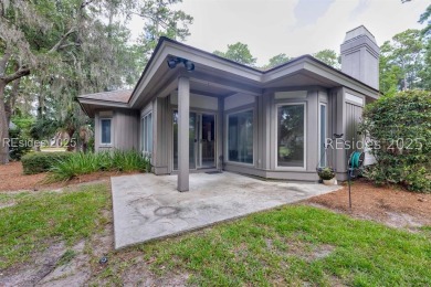 This three bedroom, 2 bathroom home sits on a quiet cul-de-sac on Moss Creek Golf Club in South Carolina - for sale on GolfHomes.com, golf home, golf lot