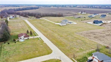 Build your dream home in beautiful Hollowood Estates! These lots on Wolves Crossing Golf Club in Illinois - for sale on GolfHomes.com, golf home, golf lot
