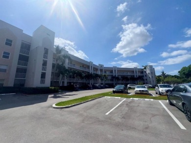 Price Reduced!!!! Enjoy this large 2 Bed 2 Bath Condo ready to on Sunrise Lakes Phase IV Golf Course in Florida - for sale on GolfHomes.com, golf home, golf lot