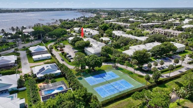 PRICED TO SELL! A Must See! Don't miss this light and bright on Martin County Golf Course in Florida - for sale on GolfHomes.com, golf home, golf lot