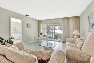 PRICED TO SELL! A Must See! Don't miss this light and bright on Martin County Golf Course in Florida - for sale on GolfHomes.com, golf home, golf lot