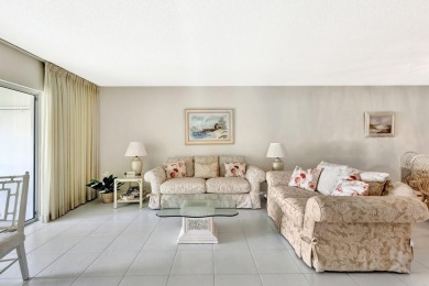 Priced to Sell! A Must See! Don't miss this light and bright on Martin County Golf Course in Florida - for sale on GolfHomes.com, golf home, golf lot