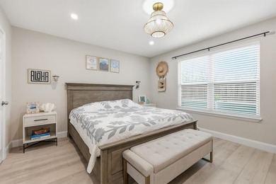 Absolutely gorgeous move in ready single story home in Oakmont! on Oakmont Country Club in Texas - for sale on GolfHomes.com, golf home, golf lot