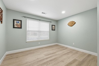 Absolutely gorgeous move in ready single story home in Oakmont! on Oakmont Country Club in Texas - for sale on GolfHomes.com, golf home, golf lot