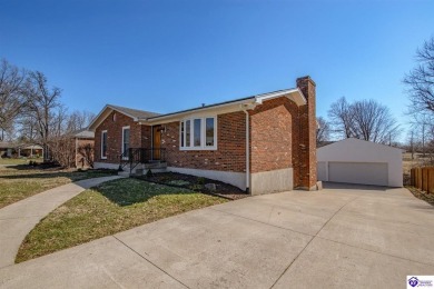 This well-maintained four-bedroom, two-bathroom home is located on Charlie Vettiner Golf Course in Kentucky - for sale on GolfHomes.com, golf home, golf lot