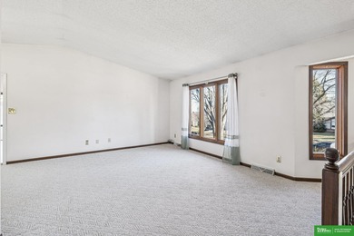 Libby Headid, M: , libby,   - Excellent opportunity to live in on Valley View Golf Course in Nebraska - for sale on GolfHomes.com, golf home, golf lot