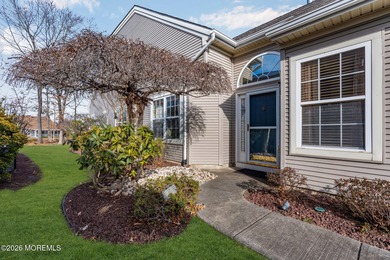 Don't miss this beautifully maintained 3-bedroom, 3-bath Tivoli on Renaissance Country Club in New Jersey - for sale on GolfHomes.com, golf home, golf lot