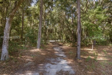 1 High Hope Way presents a rare opportunity to build your on May River Golf Club in South Carolina - for sale on GolfHomes.com, golf home, golf lot
