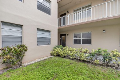 Move In Ready! 1st floor corner unit with 2 bedrooms & 2 full on Kings Point Golf -Flanders Way in Florida - for sale on GolfHomes.com, golf home, golf lot