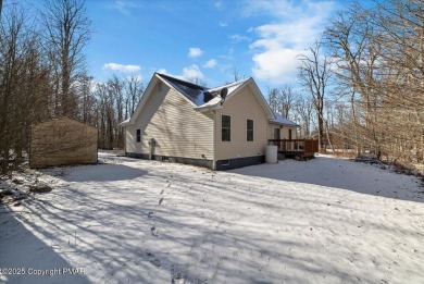 MOVE RIGHT IN to this Stylish Contemporary RANCH! Located in on Pocono Farms Country Club in Pennsylvania - for sale on GolfHomes.com, golf home, golf lot