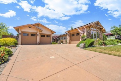 2 Primary Bedrooms with En Suite Bathrooms. This turn key golf on The Club at Copper Valley Golf Course in California - for sale on GolfHomes.com, golf home, golf lot