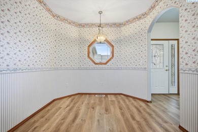 MLS# 288662 Custom-built rambler located in the desirable Sun on Sun Willows in Washington - for sale on GolfHomes.com, golf home, golf lot