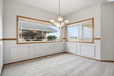 MLS# 288662 Custom-built rambler located in the desirable Sun on Sun Willows in Washington - for sale on GolfHomes.com, golf home, golf lot