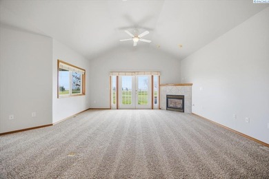 MLS# 290091 MLS# 288662 Custom-built rambler located in the on Sun Willows in Washington - for sale on GolfHomes.com, golf home, golf lot