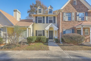 Affordable, easy, convenient living in this 2-story, 2-bed/1 on Golf Club At Wescott Plantation in South Carolina - for sale on GolfHomes.com, golf home, golf lot