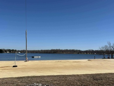 FULLY FURNISHED WITH GOLF CART. Beautiful, remodeled Camper on Lake Tansi Village Country Club in Tennessee - for sale on GolfHomes.com, golf home, golf lot