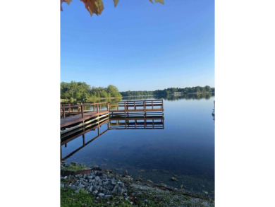 FULLY FURNISHED WITH GOLF CART. Beautiful, remodeled Camper on Lake Tansi Village Country Club in Tennessee - for sale on GolfHomes.com, golf home, golf lot