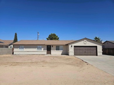 Remodeled 3 bedroom 2 bathroom house, new flooring throughout on Tierra Del Sol Golf Course in California - for sale on GolfHomes.com, golf home, golf lot