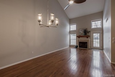 Immaculate condo in the highly sought-after Links of on The Fountains Golf Club in Michigan - for sale on GolfHomes.com, golf home, golf lot