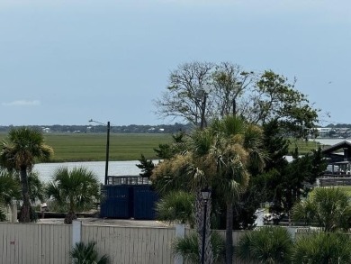 Spacious Second floor 2 bedroom, 2 bath furnished Bay Creek on The Plantation Course At Edisto in South Carolina - for sale on GolfHomes.com, golf home, golf lot