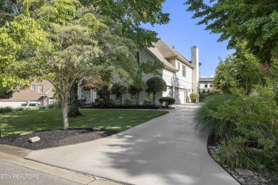 This beautiful traditional home is tucked away in Gettysvue on Gettysvue Country Club in Tennessee - for sale on GolfHomes.com, golf home, golf lot