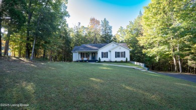 STUNNING RANCH RETREAT IN PRESTIGIOUS DOE VALLEY GATED COMMUNITY on Doe Valley Country Club in Kentucky - for sale on GolfHomes.com, golf home, golf lot