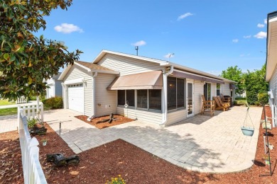 Welcome to your dream retirement haven in THE VILLAGES, Florida on The Links of Spruce Creek in Florida - for sale on GolfHomes.com, golf home, golf lot