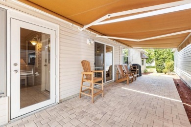 Welcome to your dream retirement haven in THE VILLAGES, Florida on The Links of Spruce Creek in Florida - for sale on GolfHomes.com, golf home, golf lot