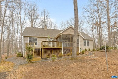 EXCEPTIONAL MILLION DOLLAR VIEWS OF FAIRWAY POND AND 18TH on Lake Monticello Golf Course in Virginia - for sale on GolfHomes.com, golf home, golf lot