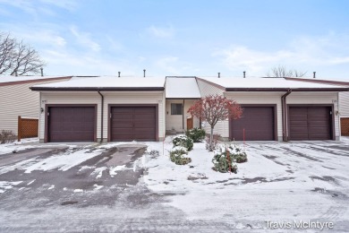 Welcome to this delightful condo at 3472 Golfside Drive in on Summergreen Golf Links in Michigan - for sale on GolfHomes.com, golf home, golf lot