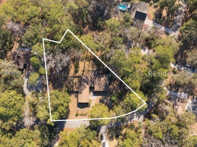 Welcome to a Gardeners Paradise! Bring your tools & set up shop on Ladys Island Country Club in South Carolina - for sale on GolfHomes.com, golf home, golf lot