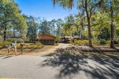 Welcome to a Gardeners Paradise! Bring your tools & set up shop on Ladys Island Country Club in South Carolina - for sale on GolfHomes.com, golf home, golf lot
