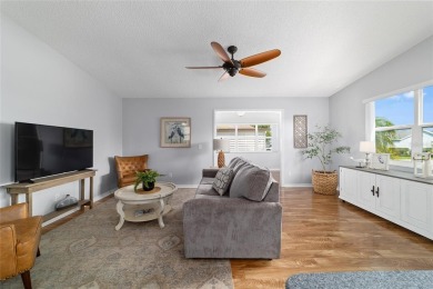 NO BOND and no CDD maintenance tax!   This 2-bedroom, 2-bath on El Diablo Executive Golf Course in Florida - for sale on GolfHomes.com, golf home, golf lot