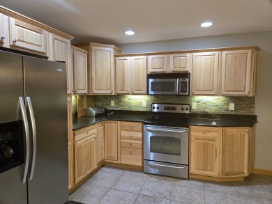 Excellent Northern Bay Condo located along the shores of the on Northern Bay Golf Resort and Marina in Wisconsin - for sale on GolfHomes.com, golf home, golf lot