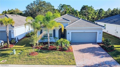 Looking for the perfect golf community home that truly has it on River Hall Country Club in Florida - for sale on GolfHomes.com, golf home, golf lot