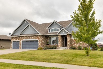 Beautiful Kimberley resale on Otter Creek Golf Course, this 1.5 on Otter Creek Golf Course in Iowa - for sale on GolfHomes.com, golf home, golf lot