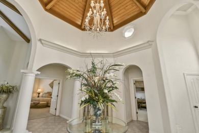 ONE-LEVEL GEM IN HIGHLAND SPRINGS COUNTRY CLUB Welcome to your on Highland Springs Country Club in Missouri - for sale on GolfHomes.com, golf home, golf lot