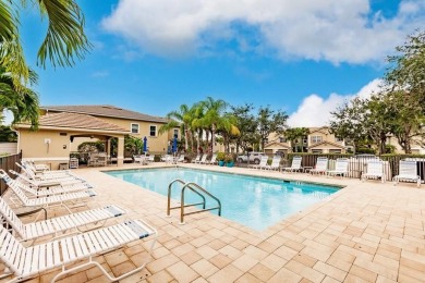 Beautiful, Bright, Lake View Townhouse at the Verandah! End Unit on Verandah Golf Course and Club in Florida - for sale on GolfHomes.com, golf home, golf lot