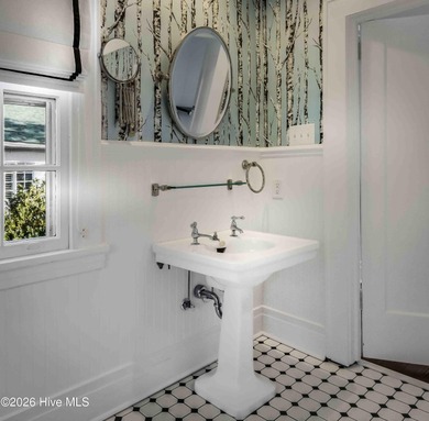 Thistle Dhu is a celebrated Pinehurst landmark where American on Pinehurst Resort and Country Club in North Carolina - for sale on GolfHomes.com, golf home, golf lot