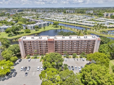 WELCOME HOME TO THIS CHARMING 2 BEDROOM, 2 BATH CONDO WITH on Marina Lakes Golf Course in Florida - for sale on GolfHomes.com, golf home, golf lot