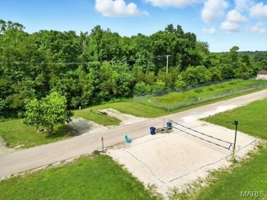 Showings Begin Sat, 14th at Noon - Wine  Cheese Open House! 

 on Raintree Country Club in Missouri - for sale on GolfHomes.com, golf home, golf lot