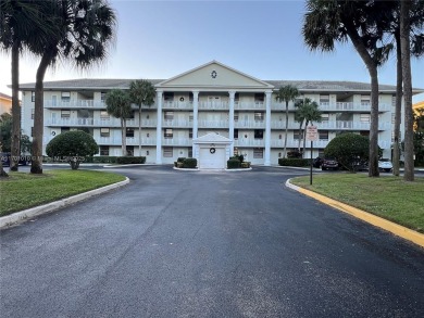 INVESTORS WELCOMED! HUGE 2-BED, 2-BATH CONDO IS SO SPACIOUS on Pine Island Ridge Country Club in Florida - for sale on GolfHomes.com, golf home, golf lot