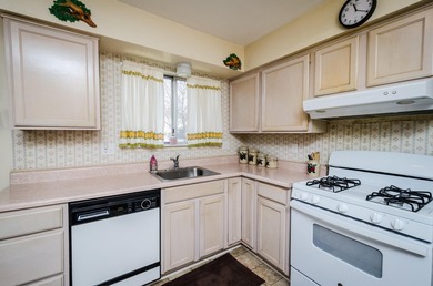 Welcome to the highly desirable Fairway Hills subdivision in on Polo Fields Washtenaw Country Club in Michigan - for sale on GolfHomes.com, golf home, golf lot