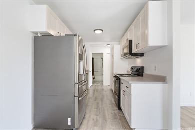 Renovated and freshly painted 2/1 corner unit near the grassy on Kapolei Golf Course in Hawaii - for sale on GolfHomes.com, golf home, golf lot