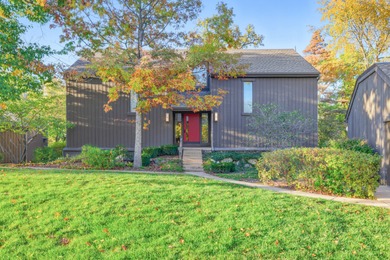 A MUST SEE - Welcome to this stunning 2 Bedroom, 2 Bath with a on Pine Meadow Golf Club in Illinois - for sale on GolfHomes.com, golf home, golf lot